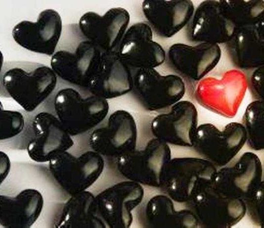 PAQJA QOFTË MBI KËTO ZEMRA