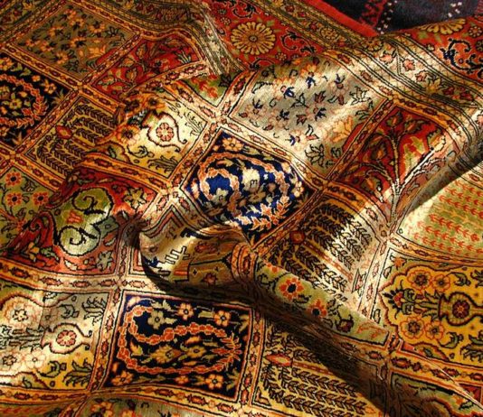 BËJE TRADITË DITORE!!