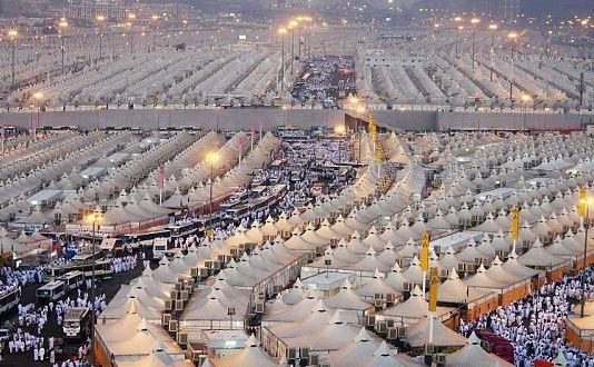 QARTËSIMI I TEUHIDIT TË ADHURIMIT NËPËRMJET RITEVE TË HAXHIT