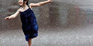 PO MË MERR MALLI PËR FËMIJËRINË TIME