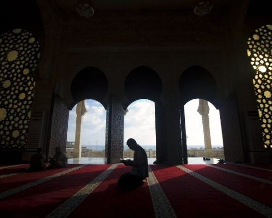 ITIKAFI – DISPOZITA DHE DOBI