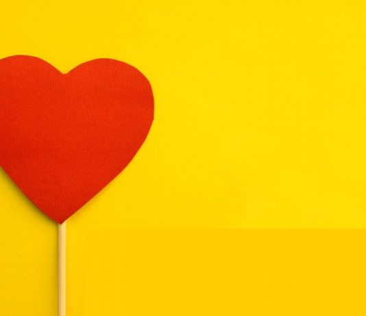 ÇDO NJERI E JEP ATË QË E KA NË ZEMËR