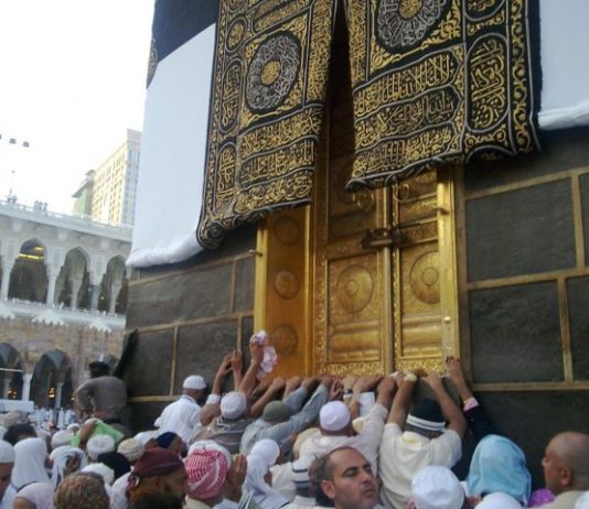 PLAKA TË CILËS IU KTHYE SHIKIMI NË ARAFAT