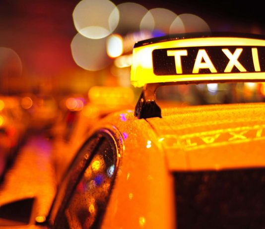 DIJETARI I UMETIT DHE TAKSISTI