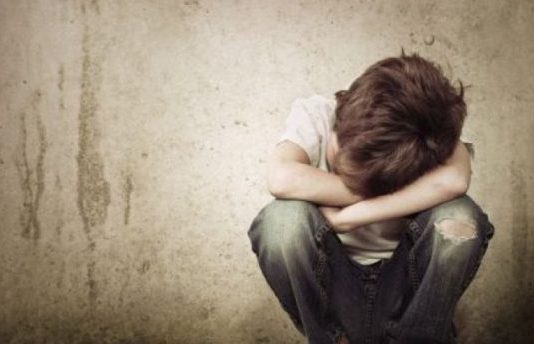 PËRULU PARA ALLAHUT SI JETIM