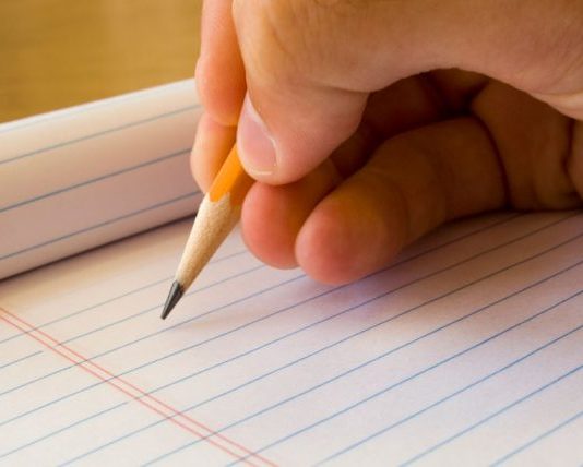 VAJZA E CILA MË QORTOI DHE NUK E HARROVA ASNJËHERË QORTIMIN E SAJ