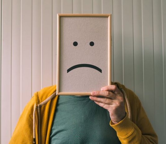 MOS E KONSULTO NJERIUN DEKURAJUES