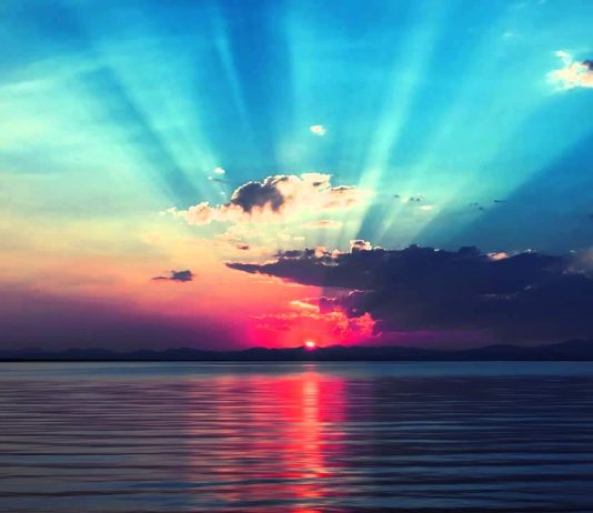 PREJ SHENJAVE QË E DO ALLAHUN ËSHTË PËRMENDJA E SHPESHTË E TIJ