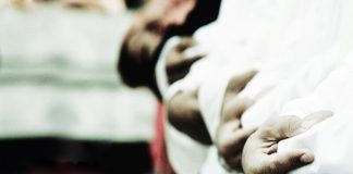 HARAMET QË NDIKOJNË NË VËLLAZËRI