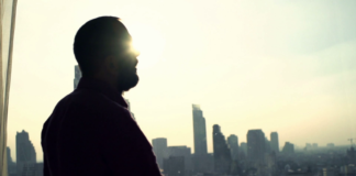 DEDIKUAR TË SPROVUARVE DHE TË PIKËLLUARVE