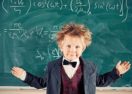 MËNYRA E ZBULIMIT TË TALENTIT DHE E ORIENTIMIT TË TIJ