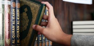 SHEMBUJ NGA JETËSHKRIMI I TË RINJVE