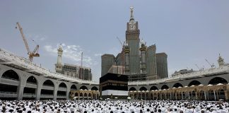 QARTËSIMI I TEUHIDIT TË ADHURIMIT NËPËRMJET RITEVE TË HAXHIT