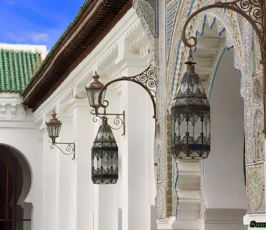 RËNDËSIA E MIRATIMIT DHE E PRANIMIT TË TEKSTEVE FETARE