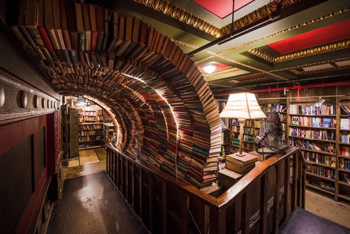 The-Last-Bookstoreee