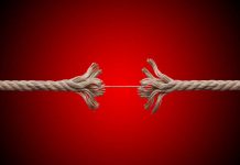 MBAHUNI FORT PËR LITARIN DHE MOS E LËSHONI ATË!