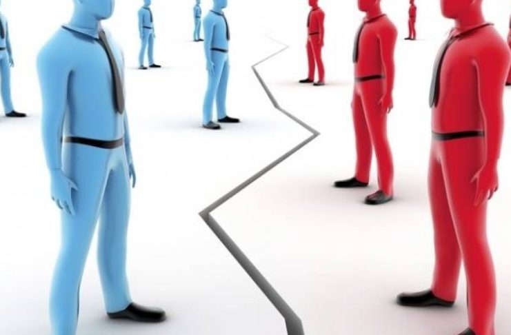 SHKAQET E MOSPAJTIMIT MIDIS NJERËZVE