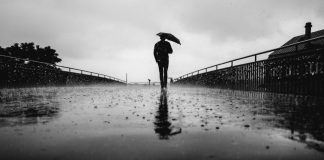 VESVESET E SHEJTANIT DHE MBROJTJA PREJ TIJ