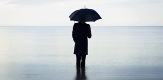 MOS U DËSHPËRO NGA SJELLJET E NJERËZVE